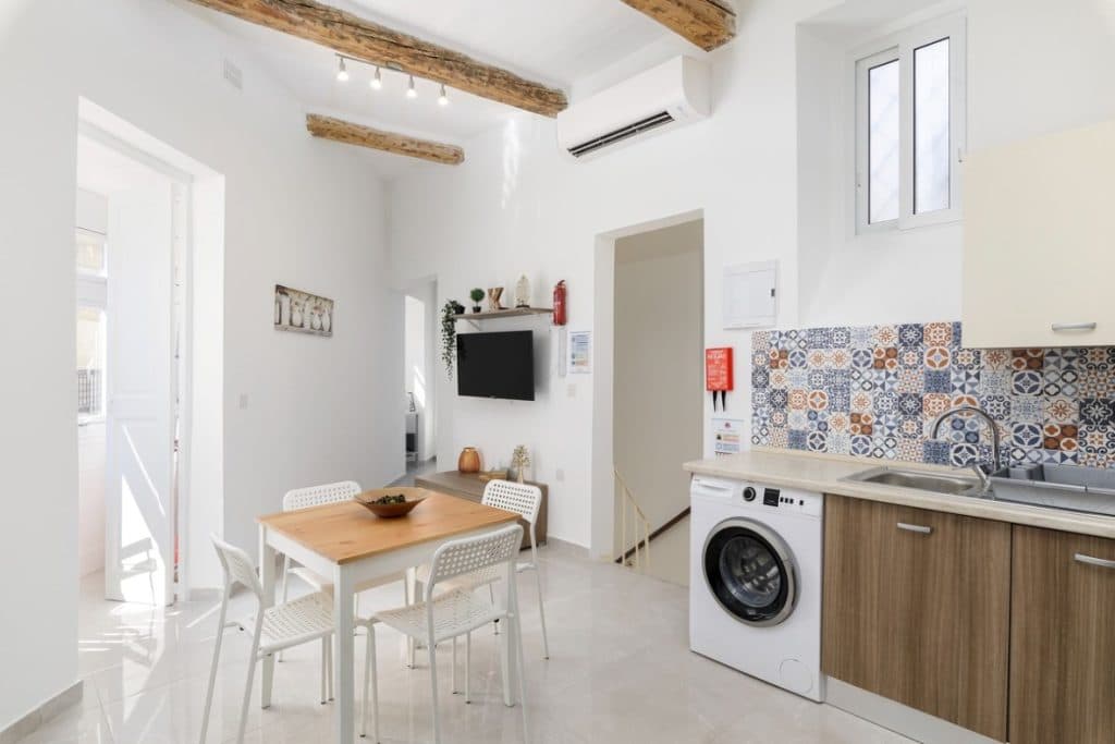 One Bedroom Maisonette in Hamrun - thumbnail 4