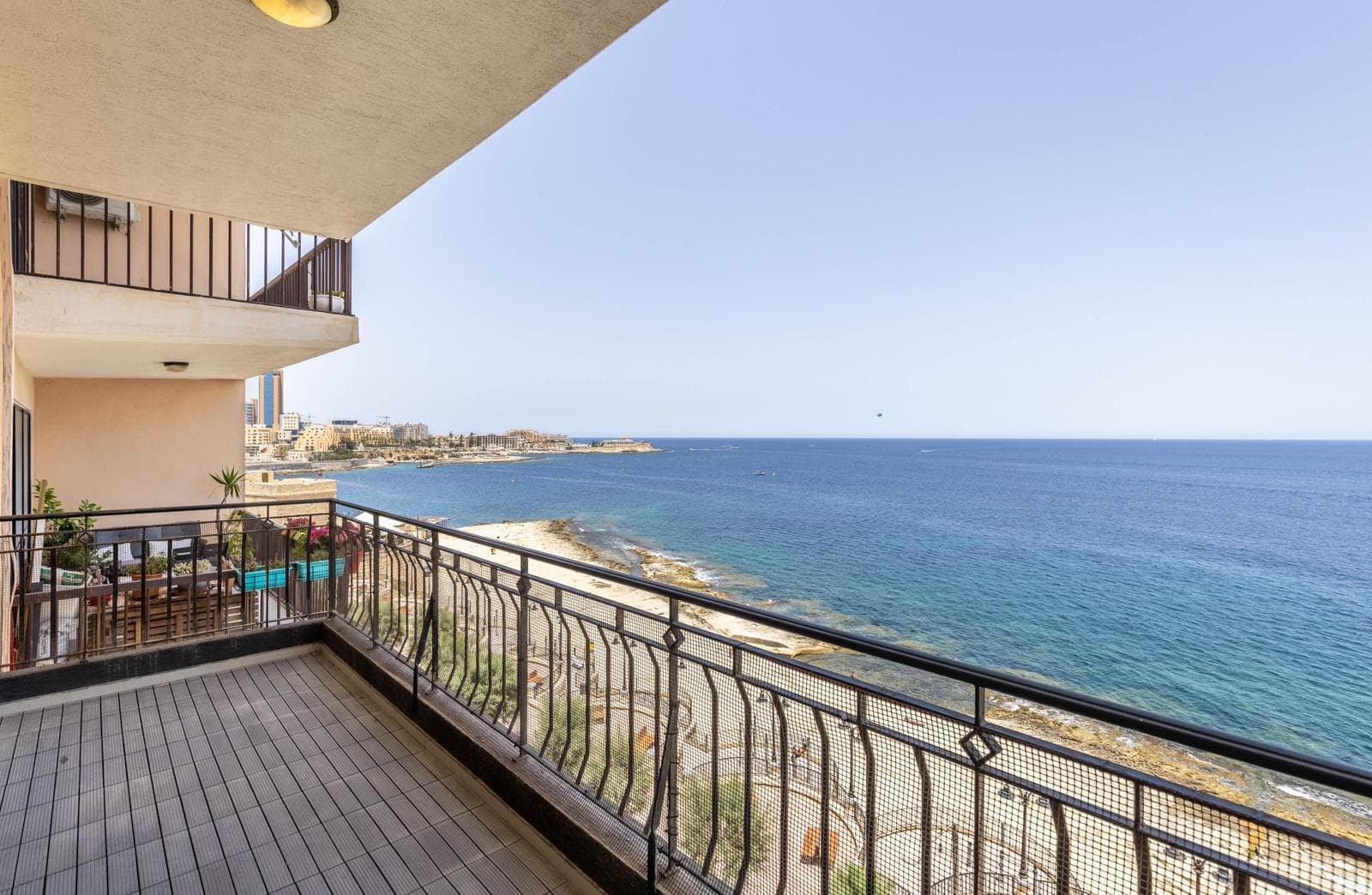 Apartment in Sliema - Photo 1 of 19