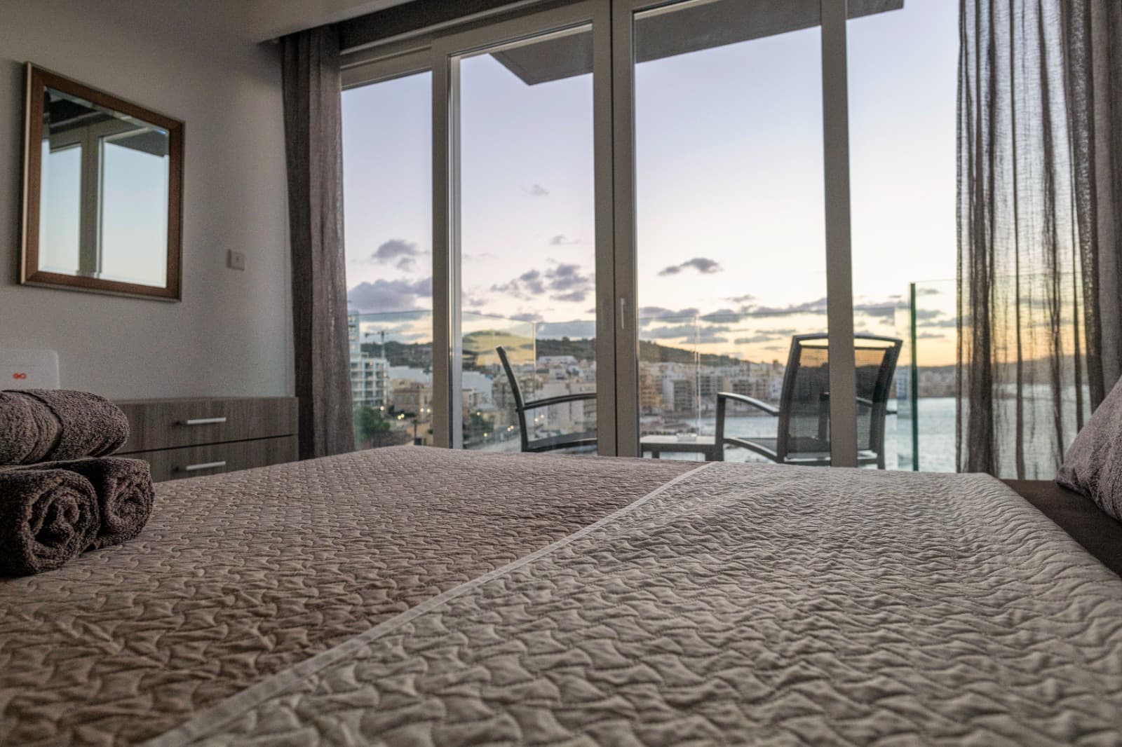 One Bedroom Seafront Duplex Penthouse in St Paul's Bay - thumbnail 13