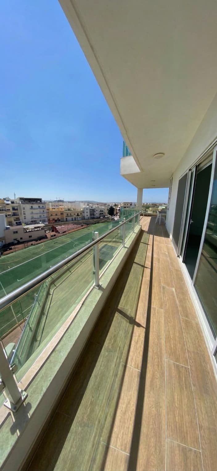 Apartment in Maisonette - Image 1