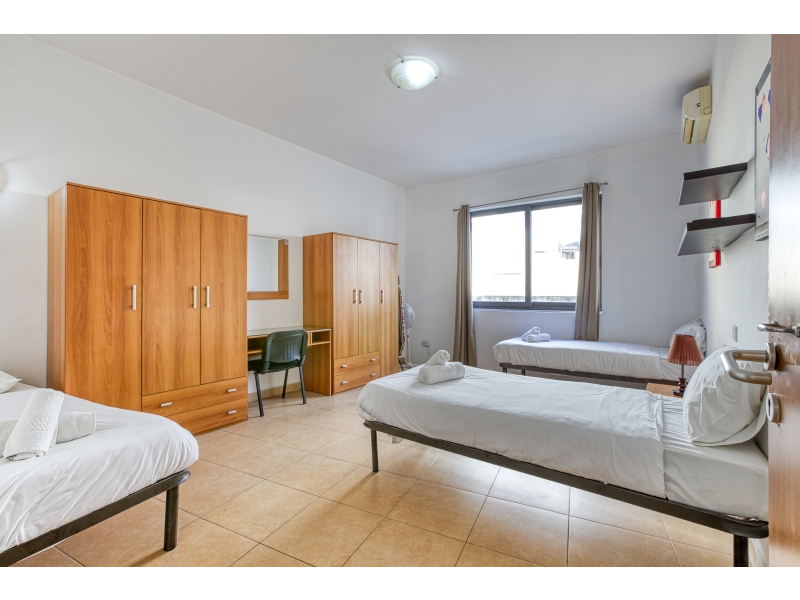 Apartment in St Julians - thumbnail 14