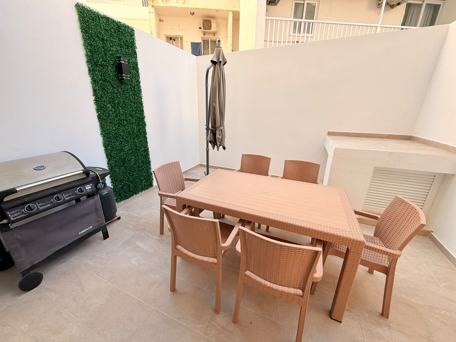 Two Bedroom Apartment with Outdoor Space in St Paul's Bay - thumbnail 8