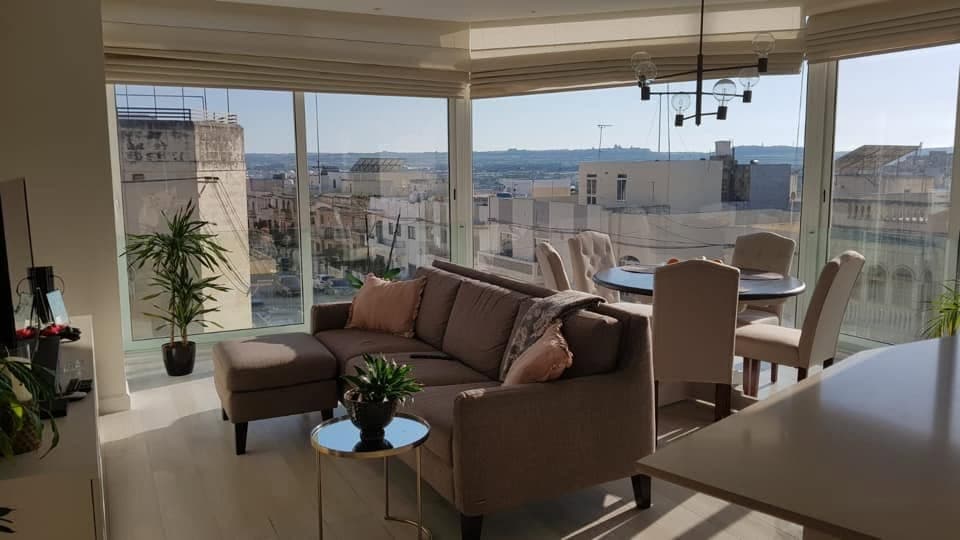 Two Bedroom Apartment with Balconies in Naxxar - thumbnail 2