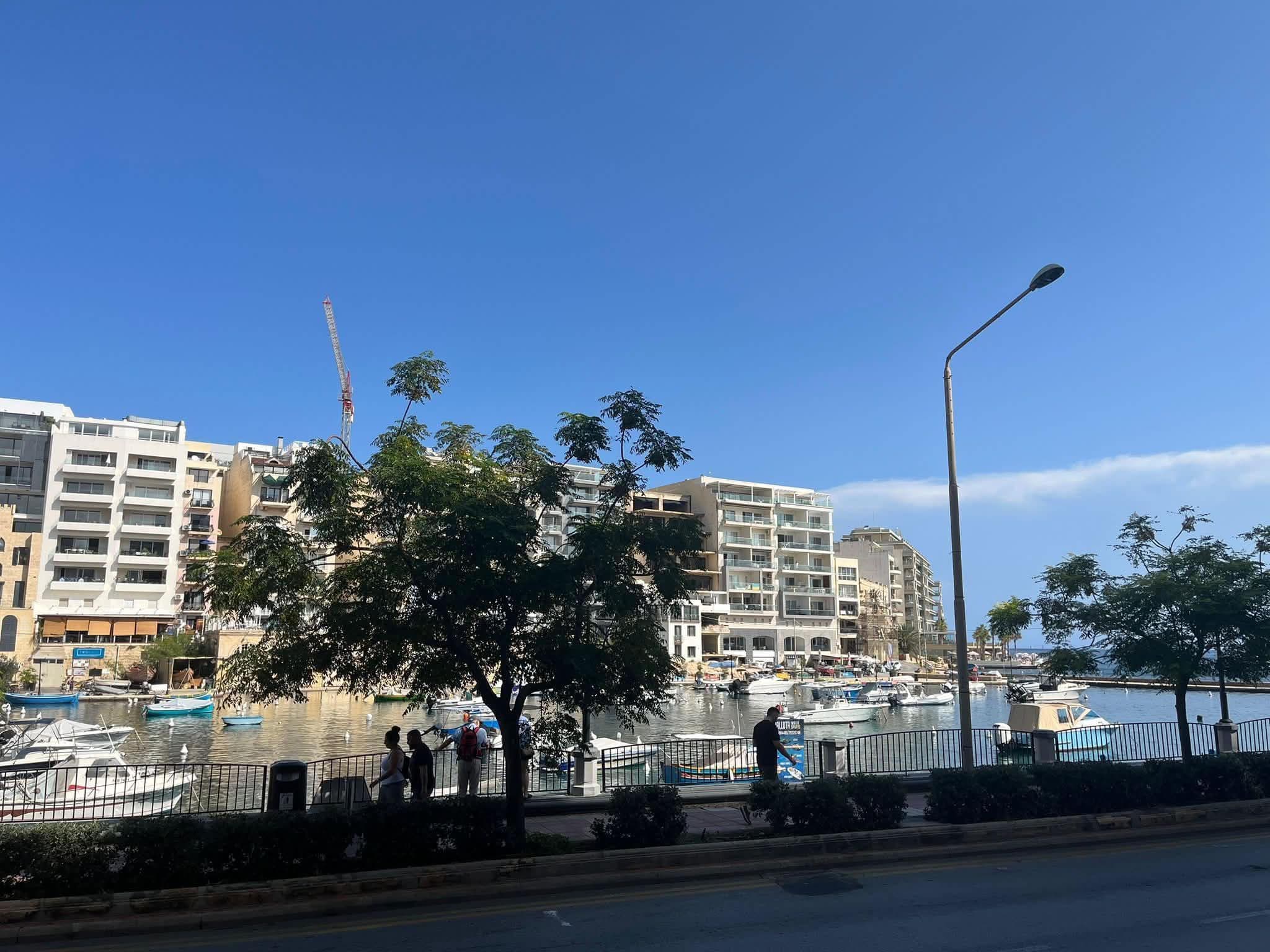 Apartment in St Julians - thumbnail 2