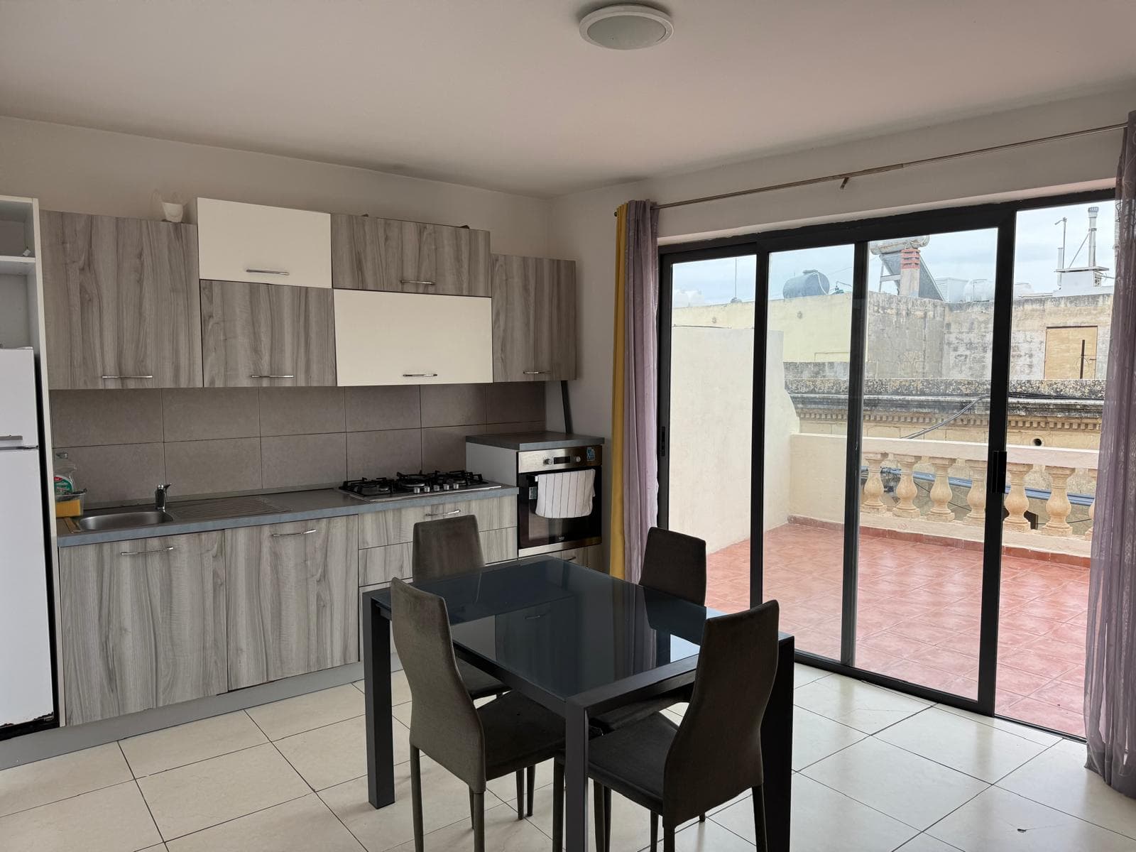 Penthouse in Mosta - Photo 1 of 9