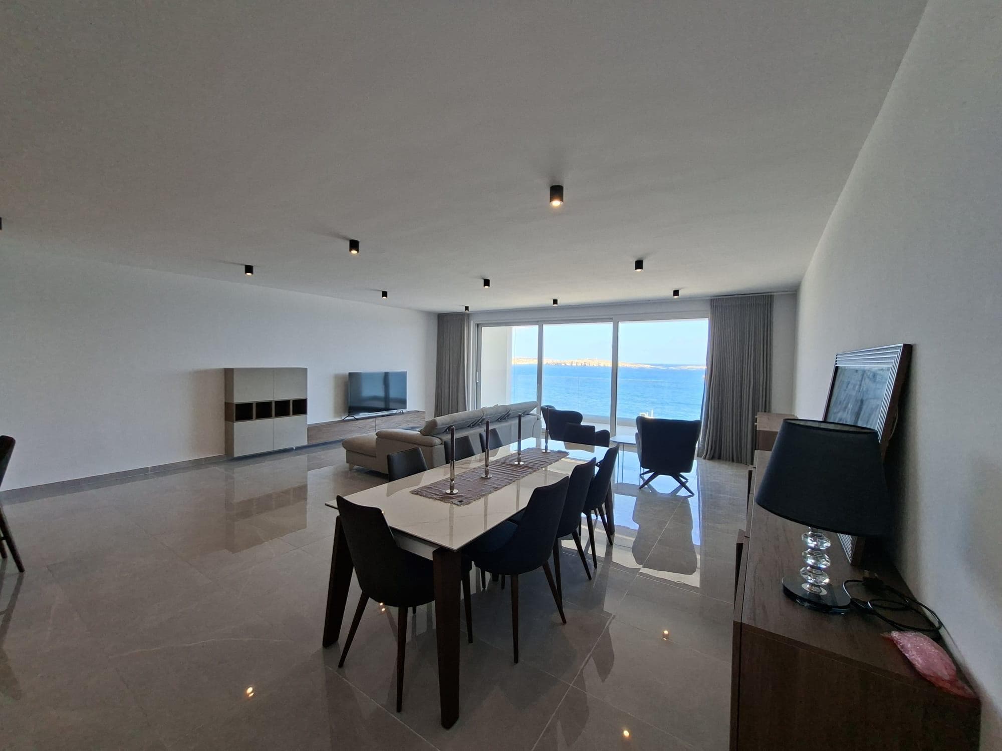 Seaview Apartment in Bugibba  - thumbnail 3