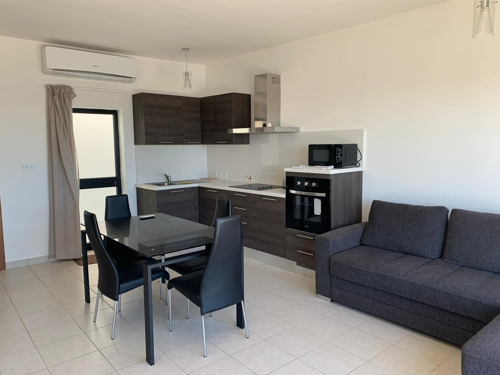 Penthouse in St Julians  - thumbnail 4