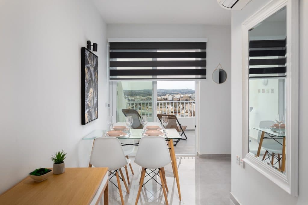 One Bedroom Penthouse with a Large Front Terrace in Hamrun - thumbnail 5