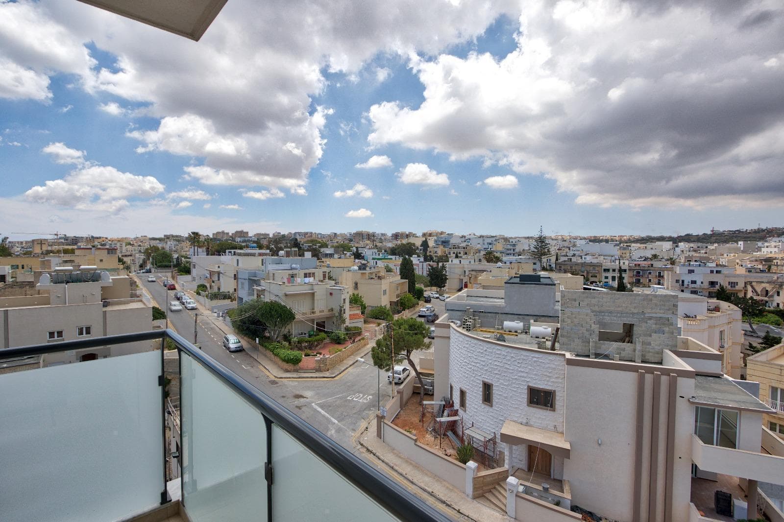 Apartment in St. Julians - Image 1