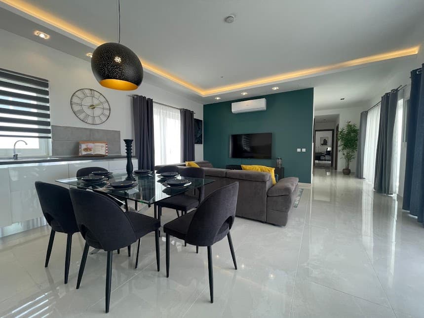 Penthouse in San Gwann - Photo 1 of 13