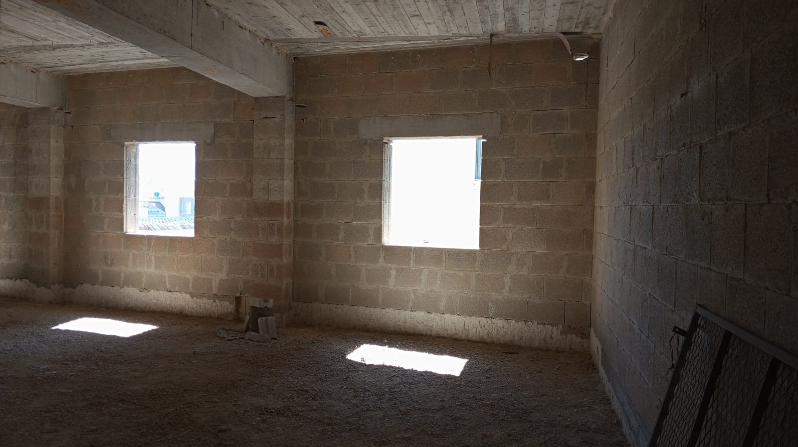 390 Sqm Office Block For Sale in  - thumbnail 4