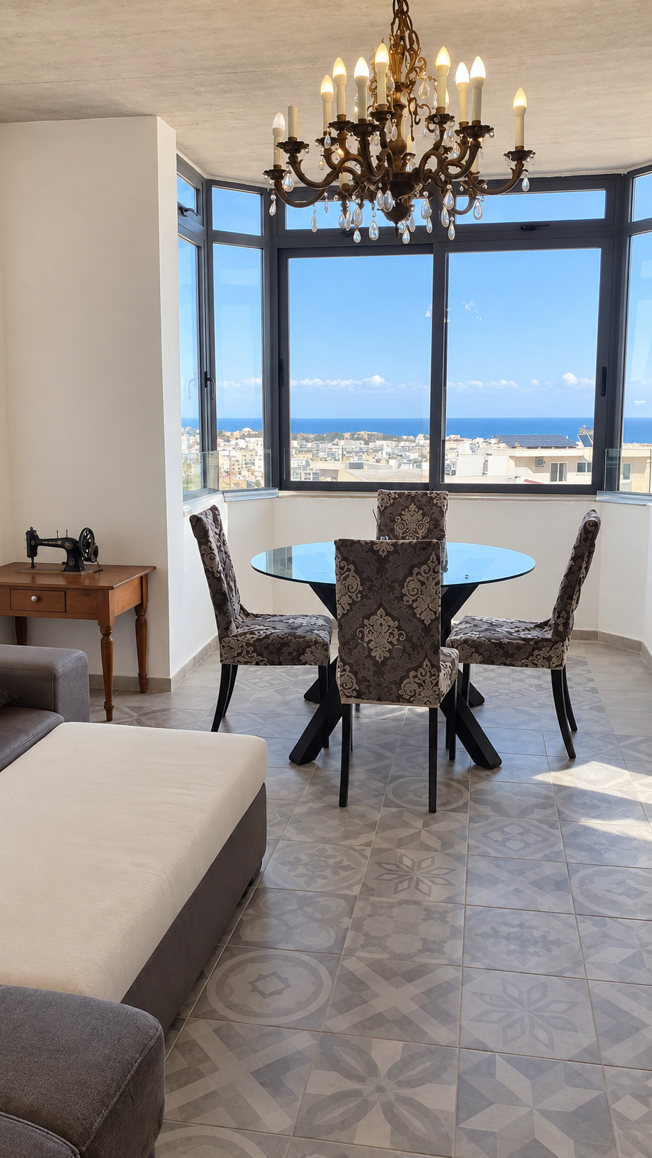 Two Bedroom Apartment with Sea Views in San Gwann - thumbnail 6