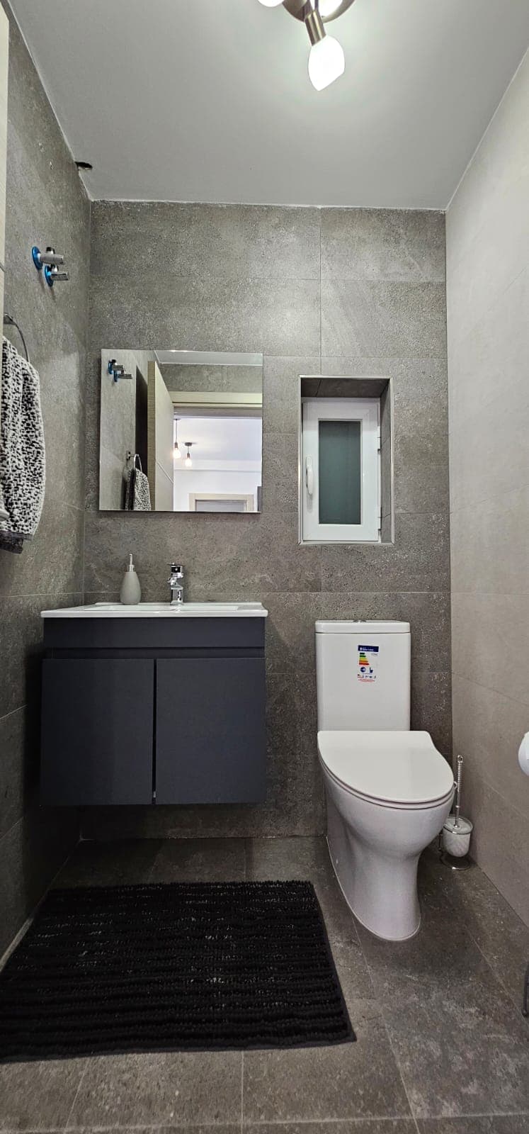 One Bedroom Apartment with a Private Balcony in Gzira - thumbnail 13