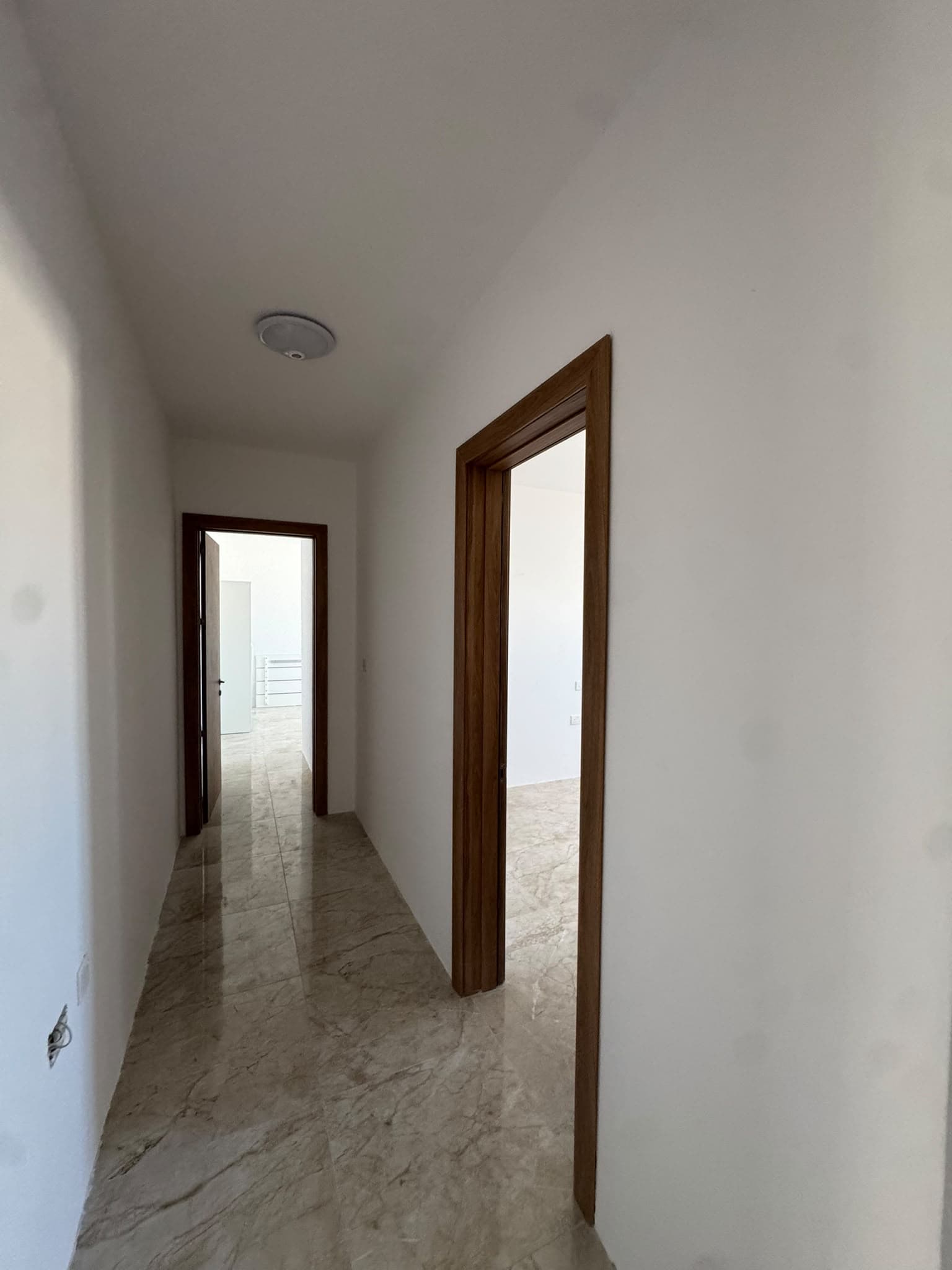 Three Bedroom Penthouse in Mosta - thumbnail 11
