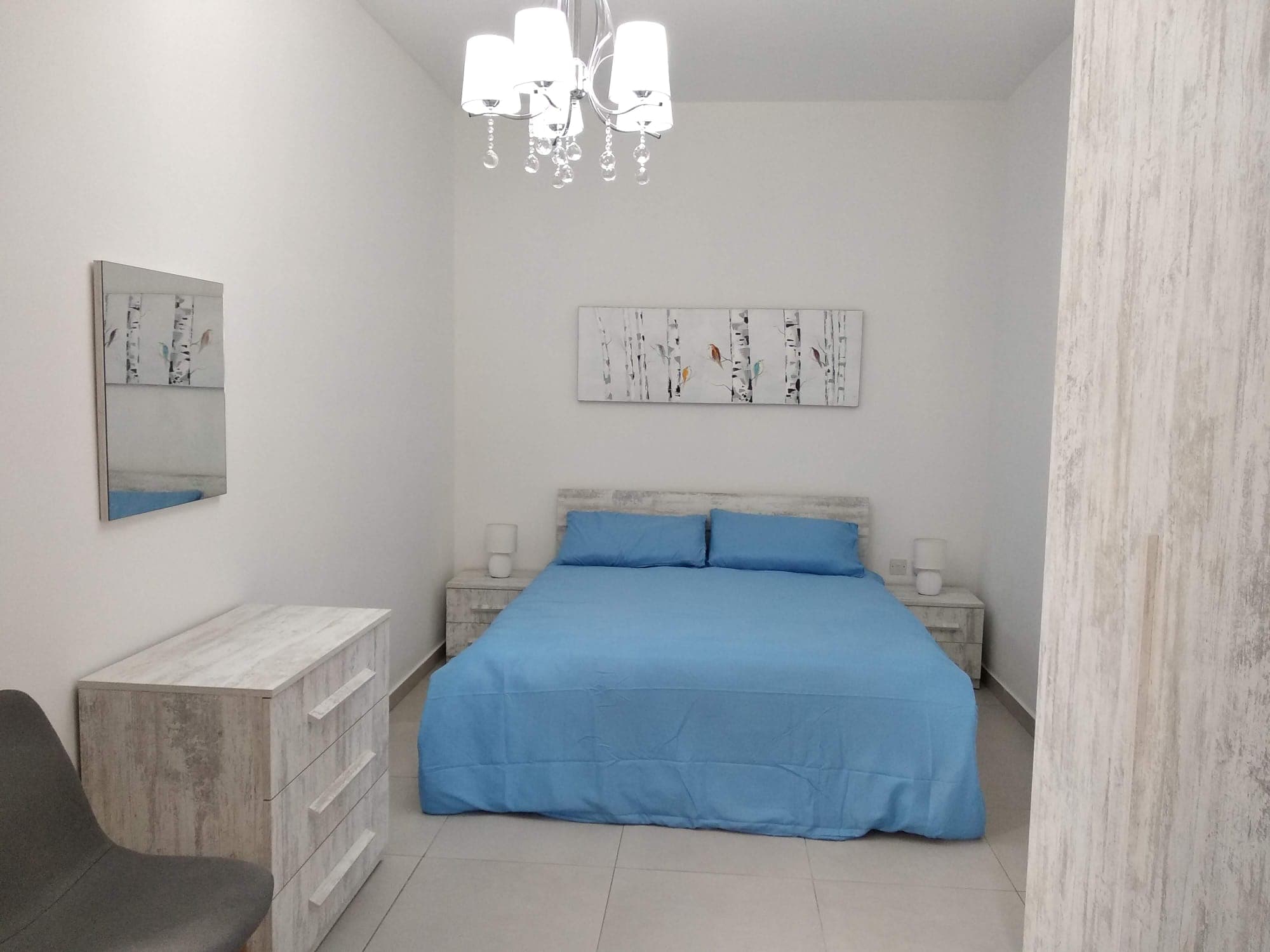 Two Double Bedroom Seafront Apartment in Marsaskala - thumbnail 9