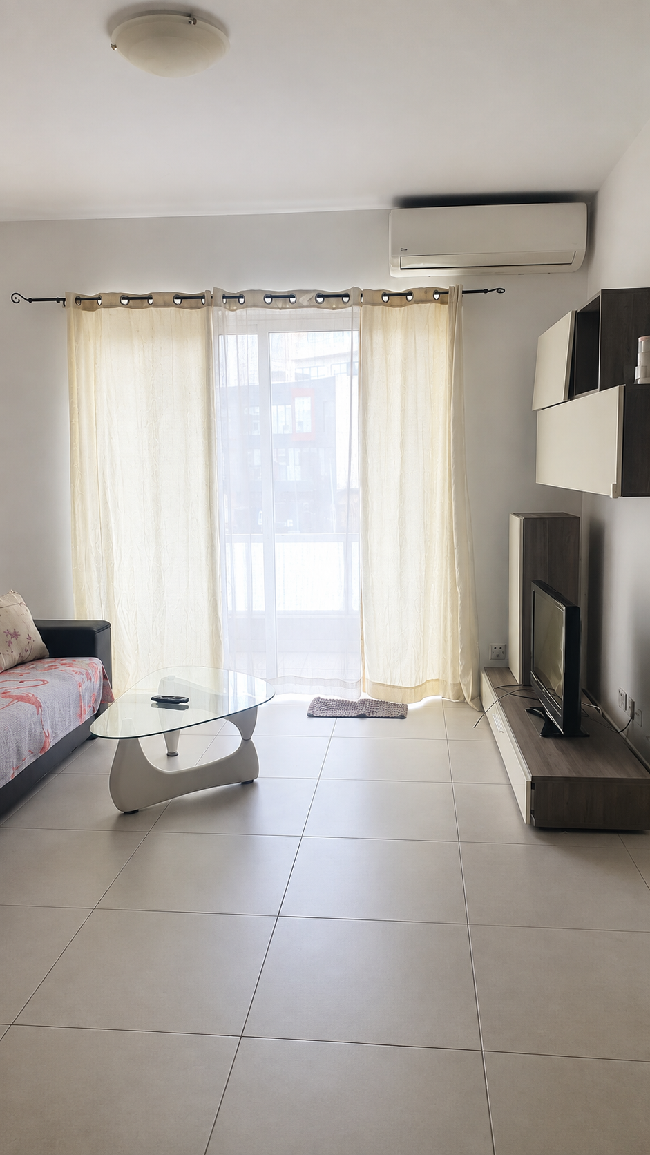 Apartment in Swieqi - Image 1