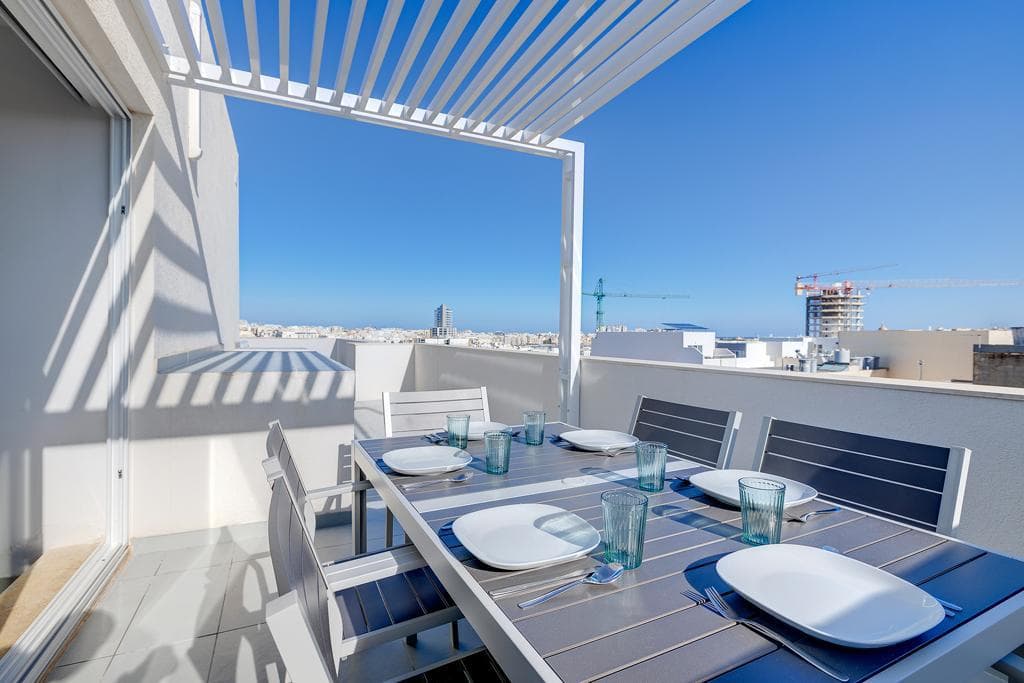 Penthouse in Msida - Photo 1 of 8