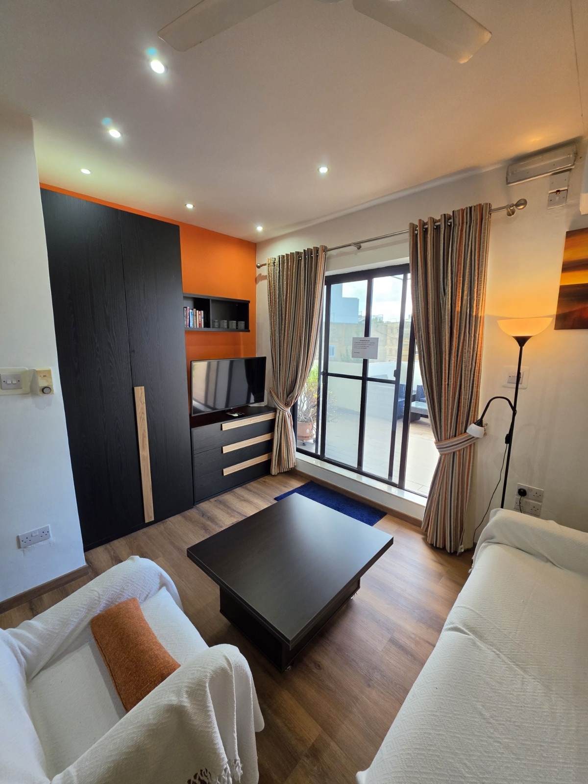 Two Bedroom Luxury Penthouse with Private Terraces in Ta' Xbiex - thumbnail 5