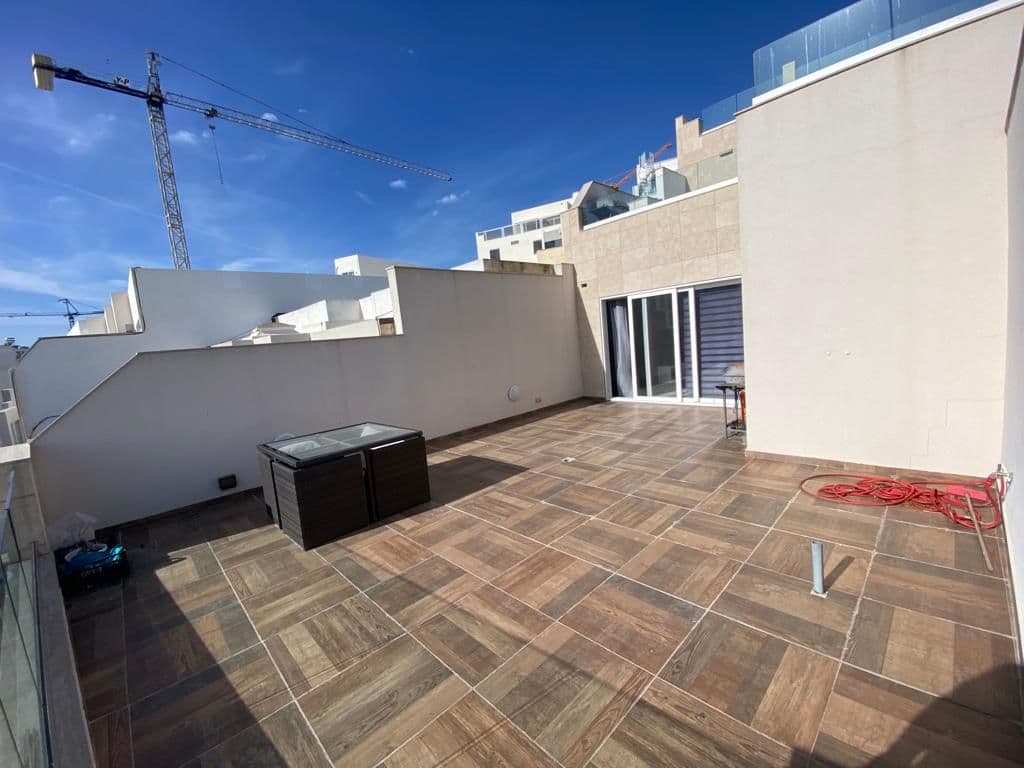 Penthouse in St Julians - thumbnail 2