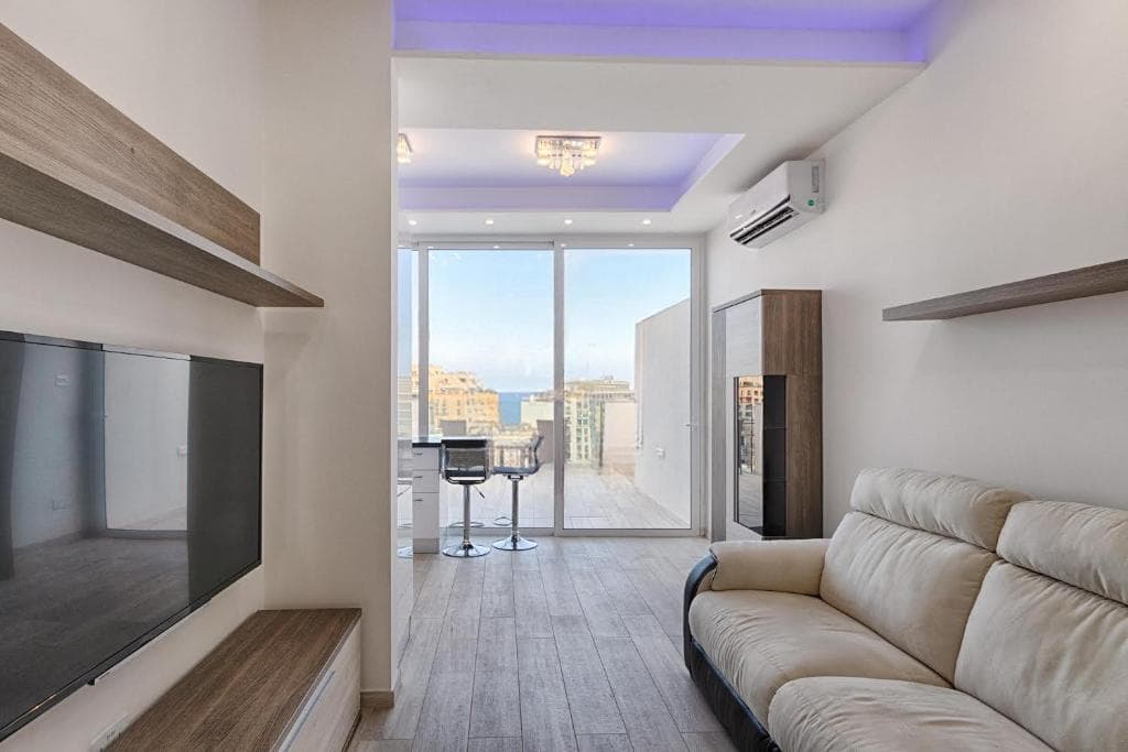 Duplex Penthouse in St Julians - thumbnail 3