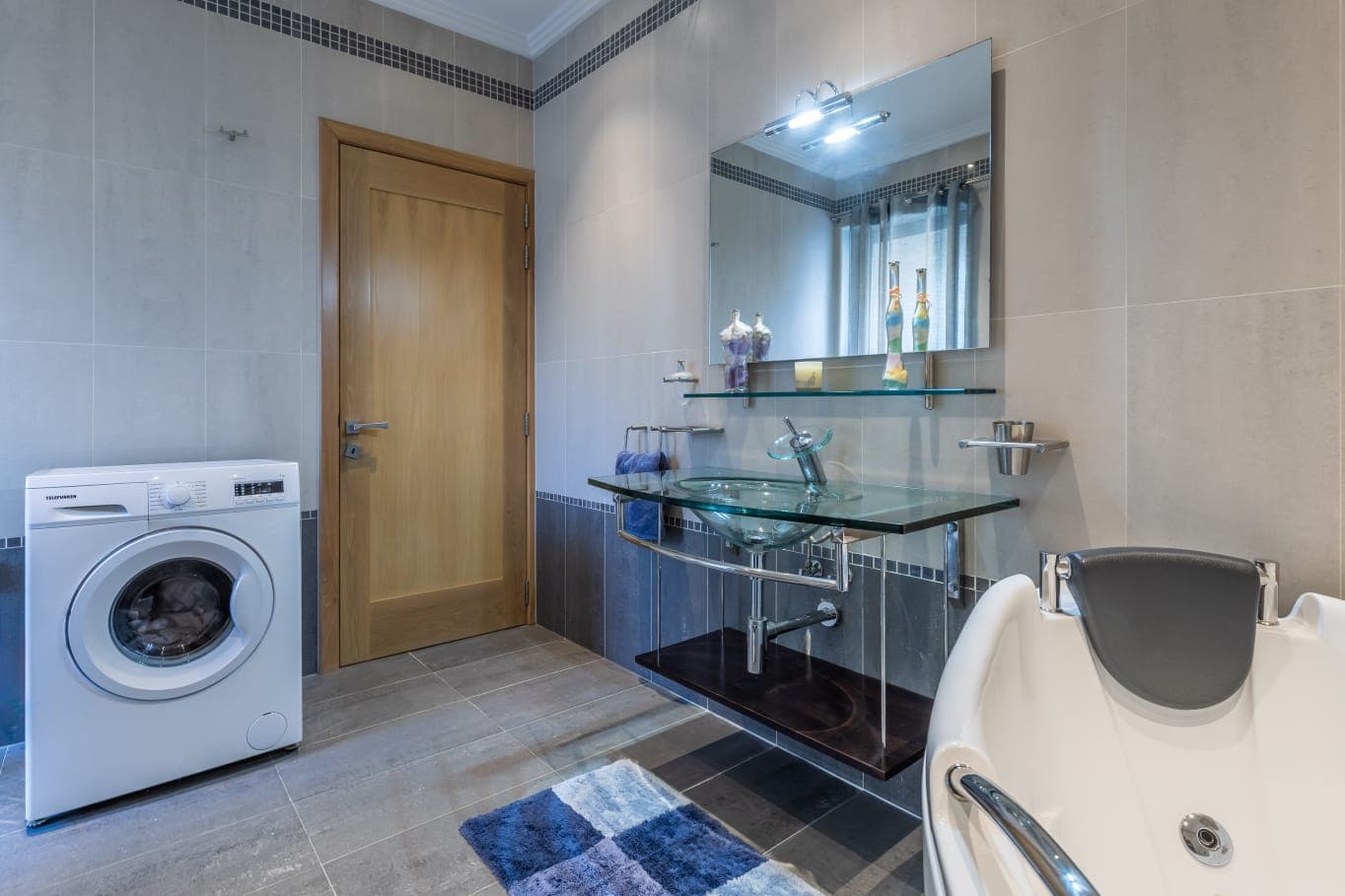 Three bedroom Apartment with Large Terrace and Seaview in Qawra - thumbnail 17