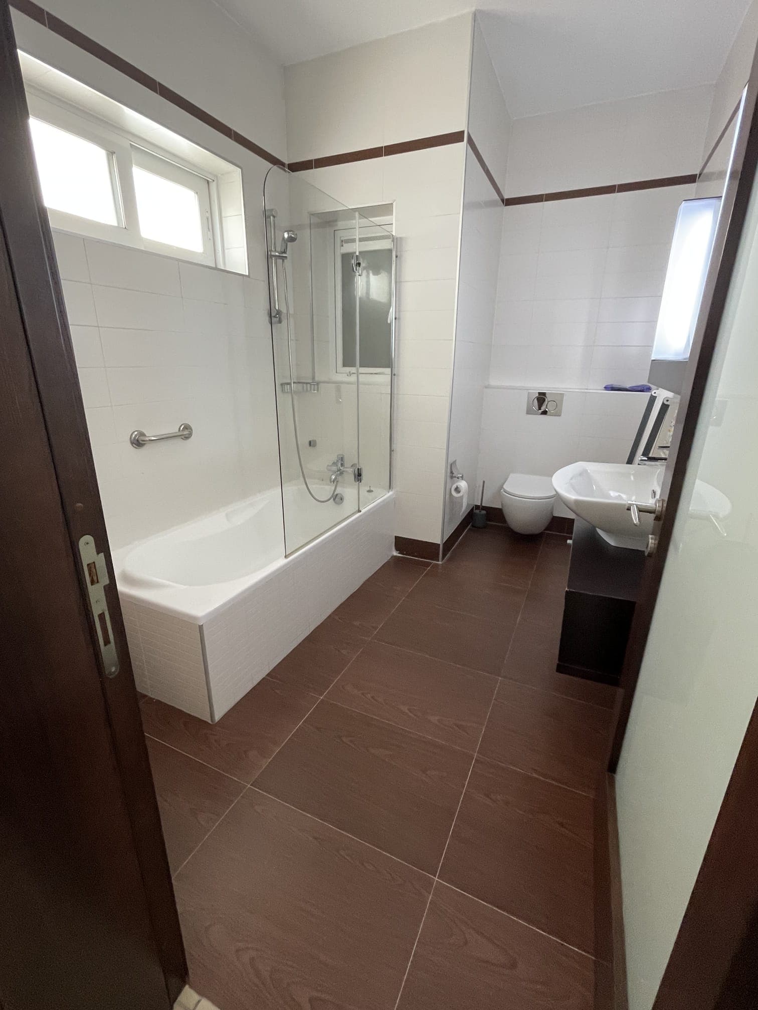 Three Bedroom Apartment with Sea Views in Tigne - thumbnail 8