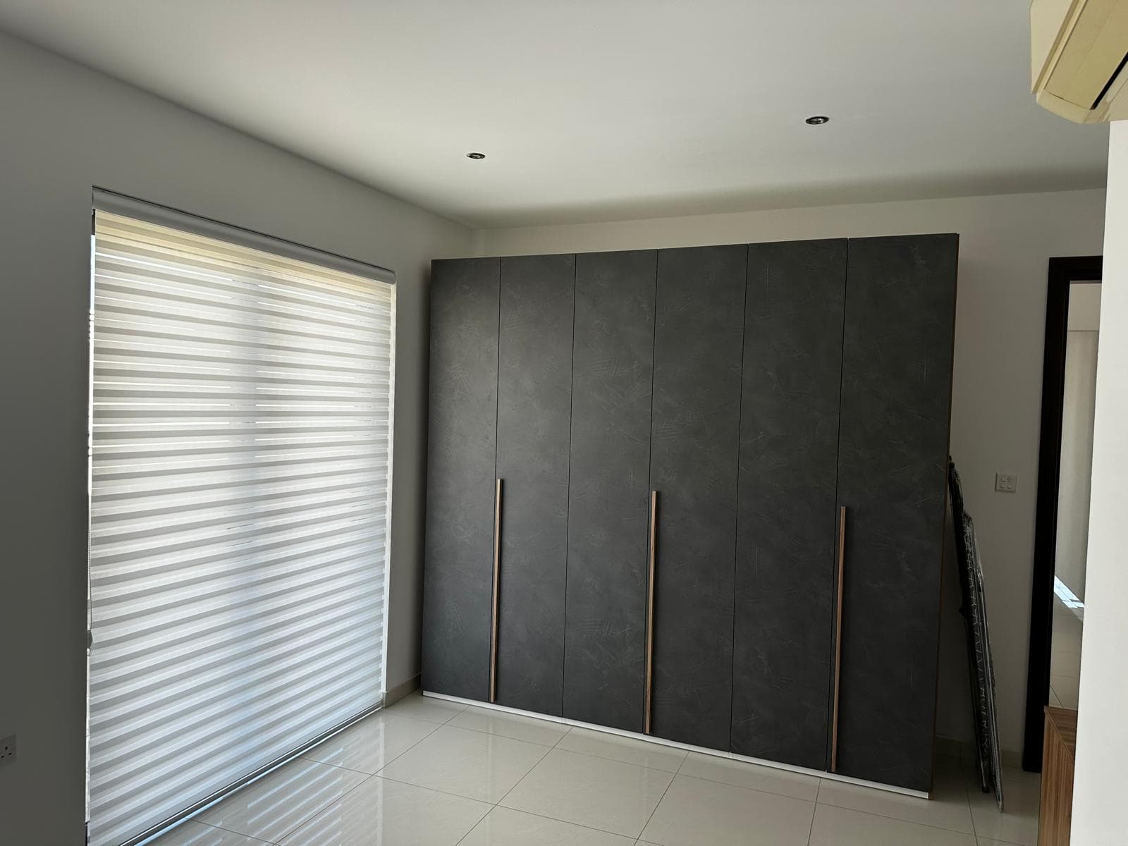 Seafront Apartment in Sliema - thumbnail 18