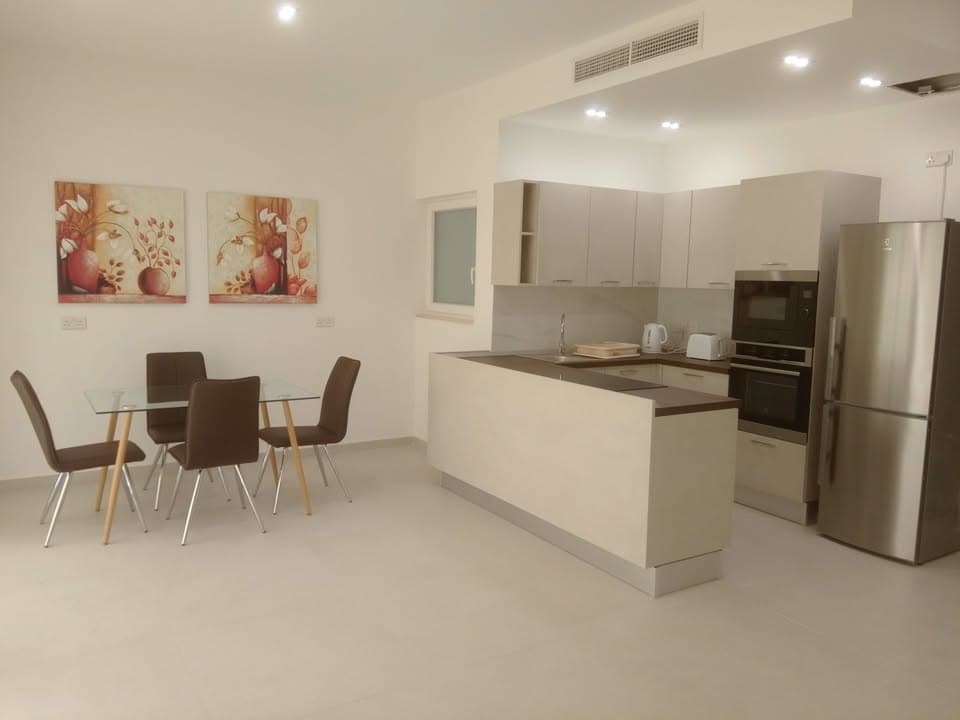Apartment in St. Julians - thumbnail 2