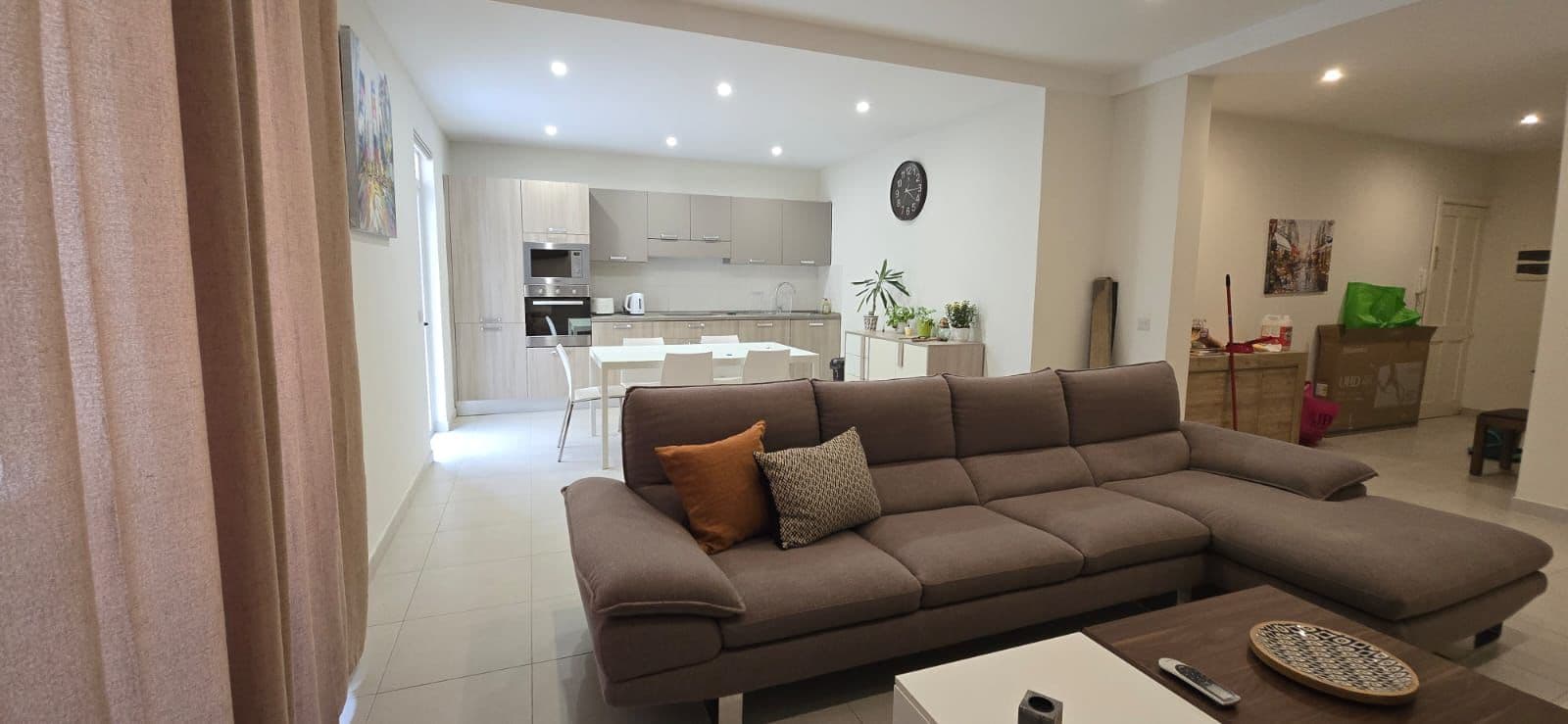 Apartment in St. Julians - Photo 1 of 11