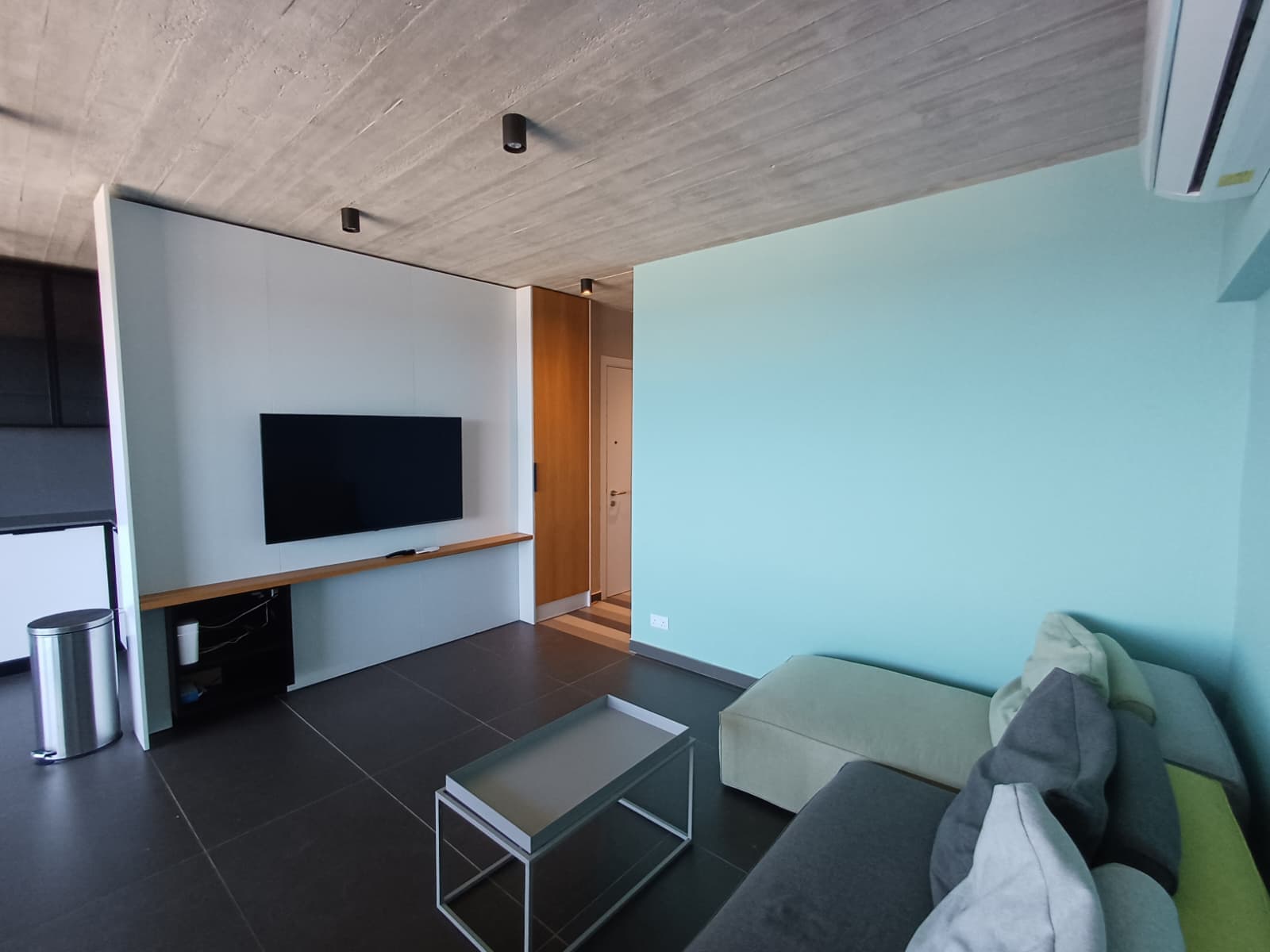 Seaview Apartment in Bugibba  - thumbnail 4