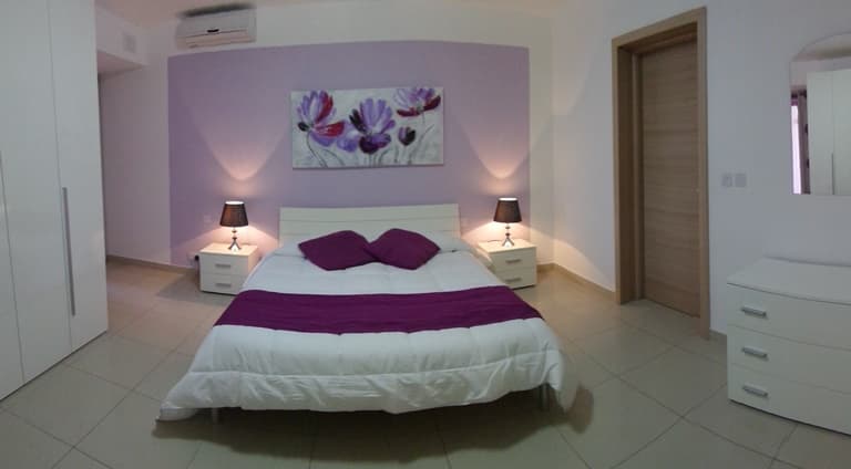 Three Bedroom Apartment in Sliema - thumbnail 8
