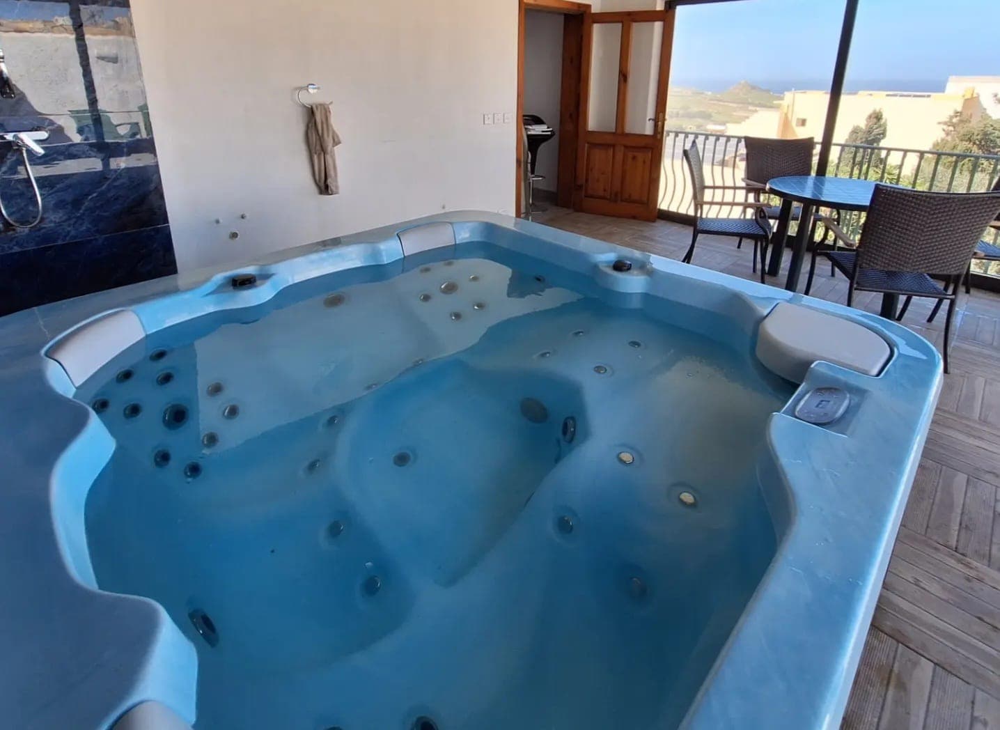 Penthouse in Xaghra - Image 1