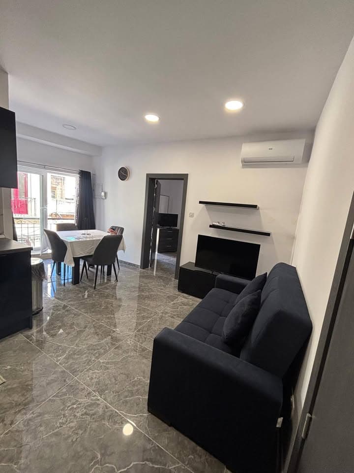 Seaview Apartment in Sliema - thumbnail 2