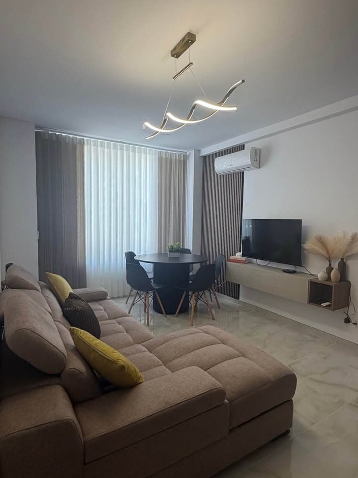 Apartment in Gzira - Image 1