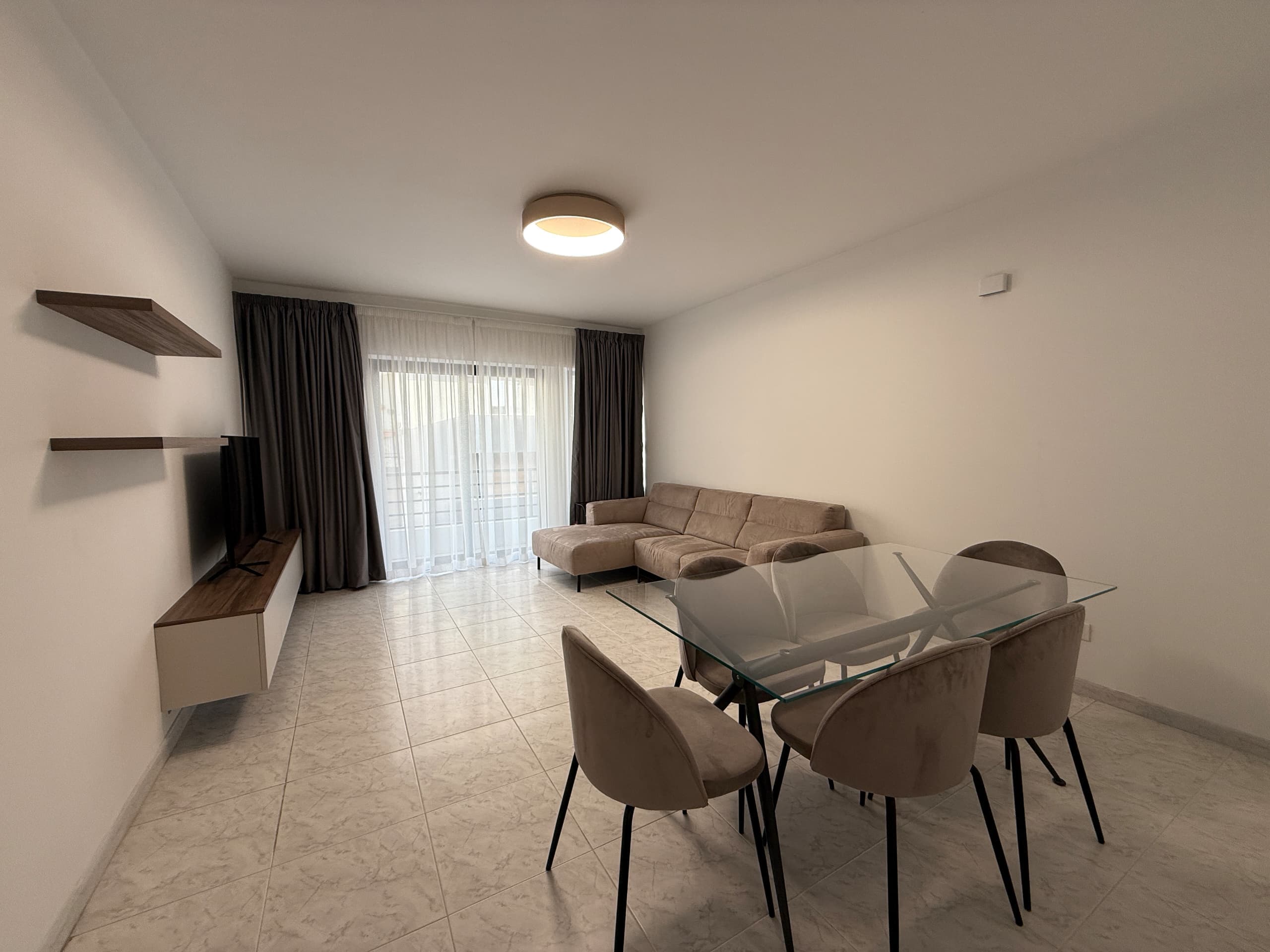 Apartment in Gzira - Image 1