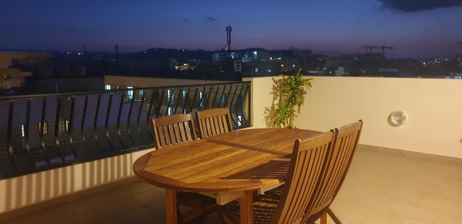 Penthouse in Qawra - Image 1