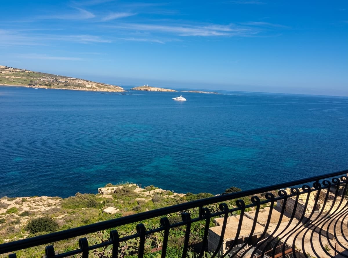 Seaview Penthouse in St Pauls Bay  - thumbnail 2