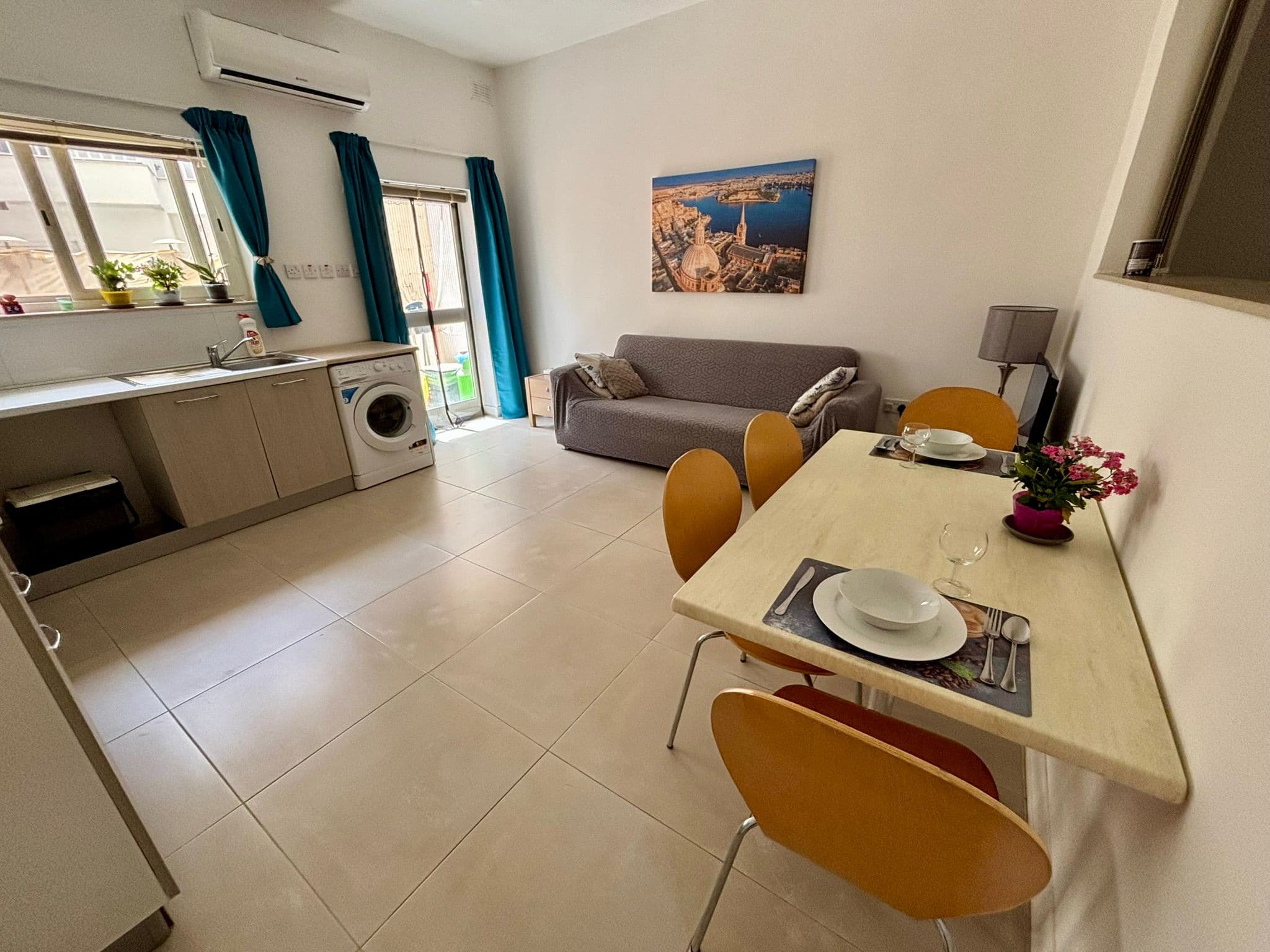 One Double Bedroom Apartment with a Private Backyard in St Julians - thumbnail 3
