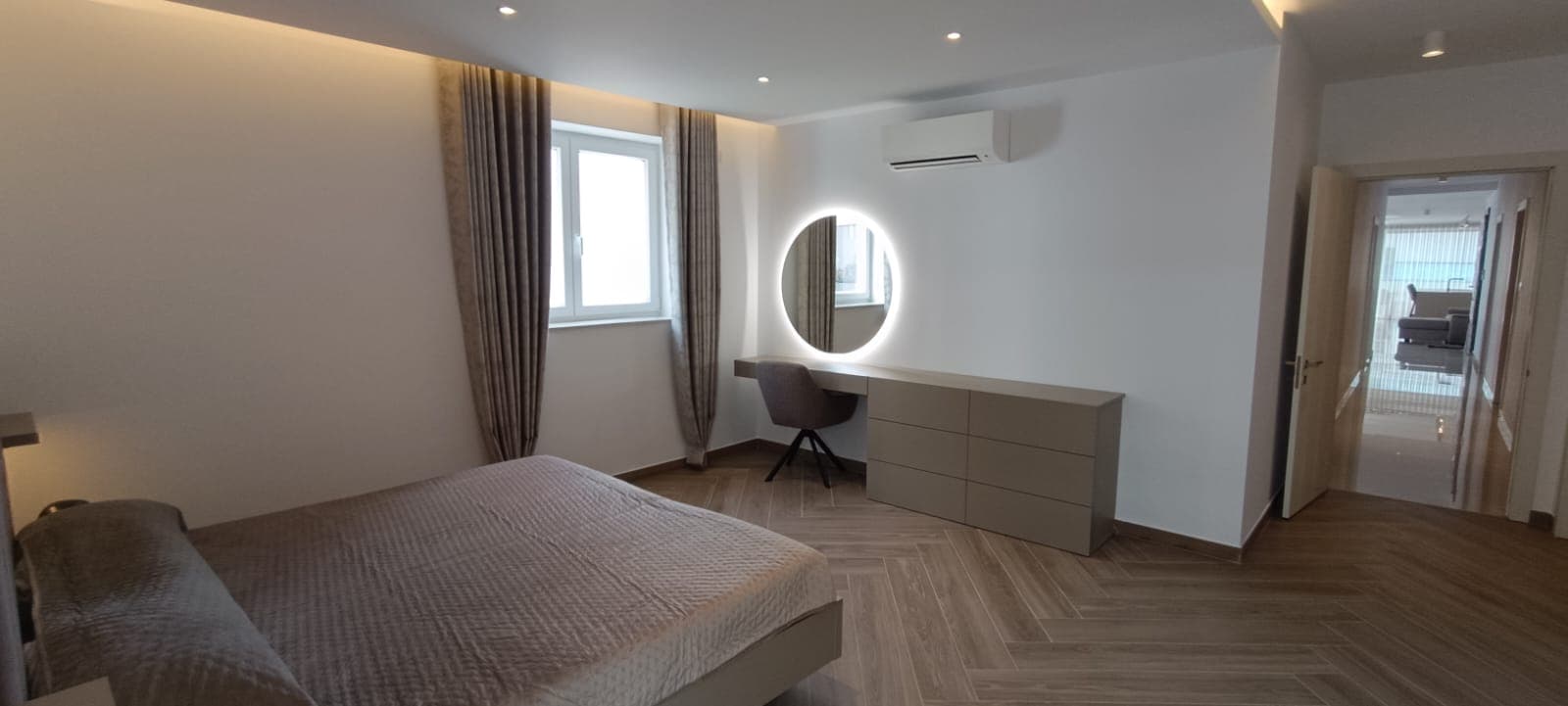 Three Bedroom Apartment with Large Terrace and Seaviews in Qawra - thumbnail 9