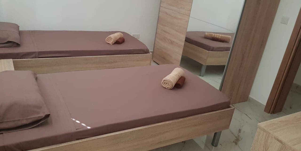 Two Bedroom Maisonette with Large Terrace in Qawra - thumbnail 5