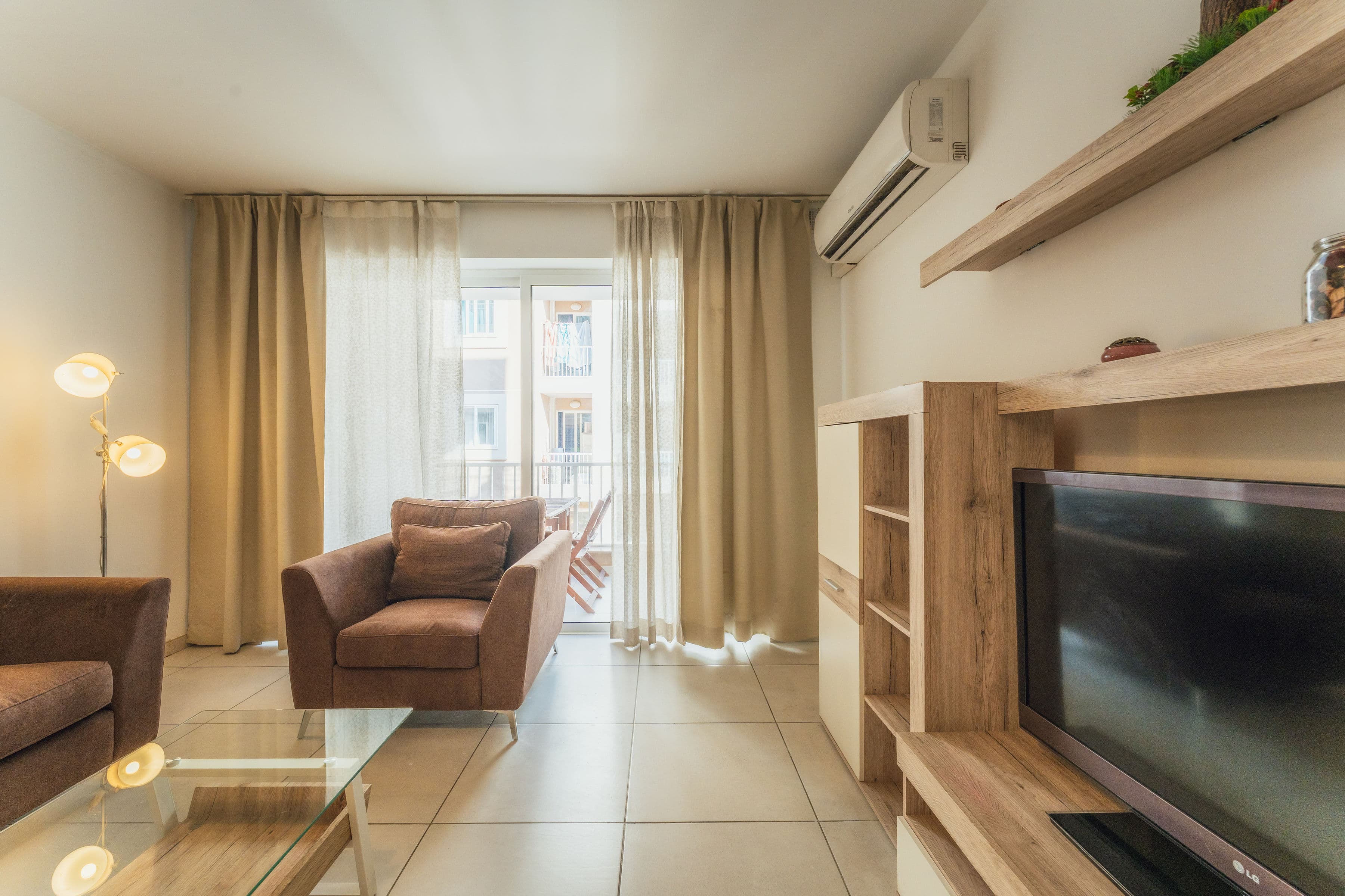 Three Bedroom Apartment with Balconies in St Paul's Bay - thumbnail 4