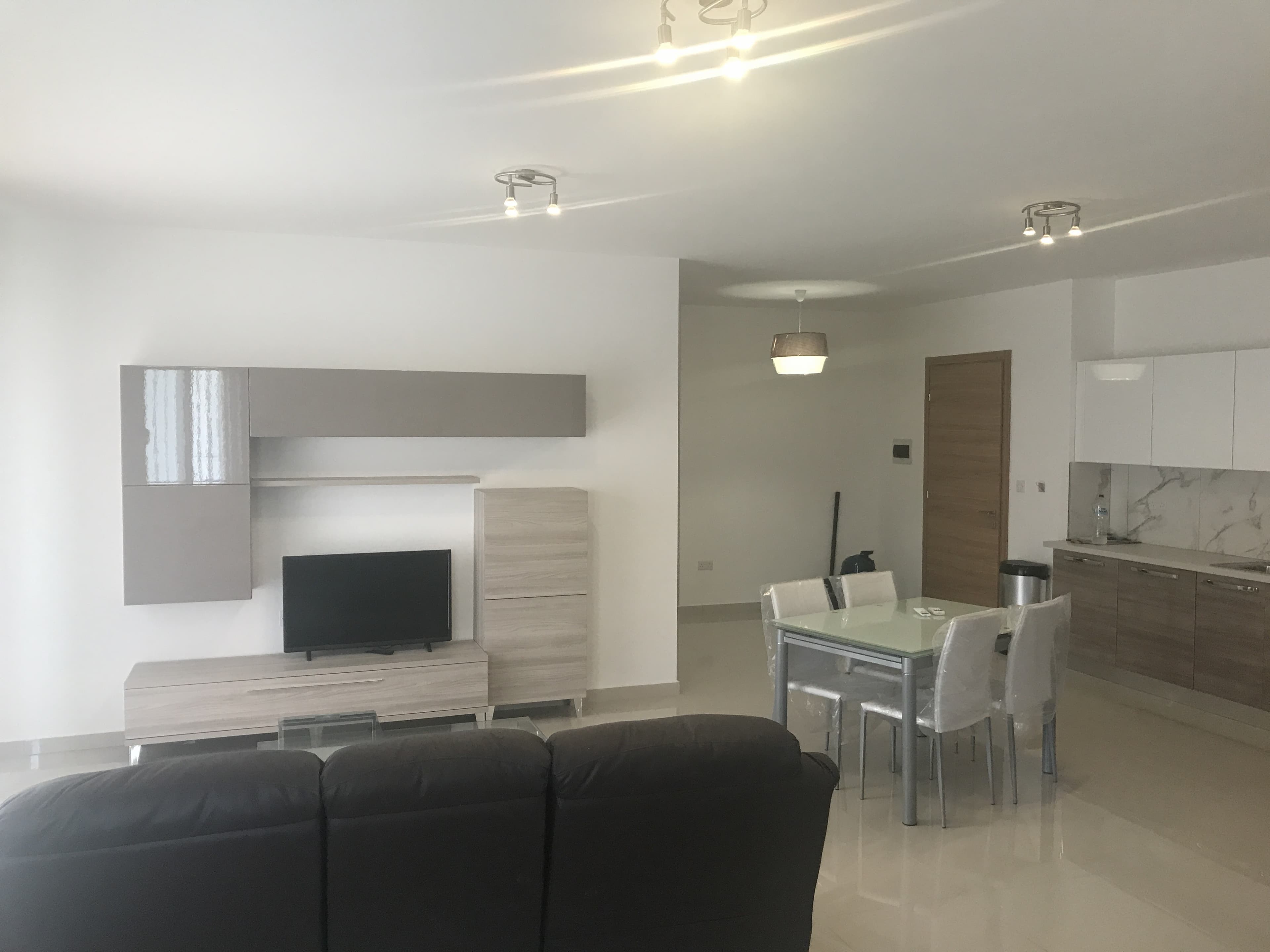 Two Bedroom Luxury Apartment in Qawra - thumbnail 4