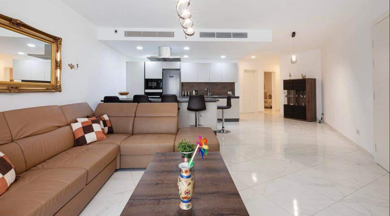 Three Bedroom Apartment with a Pool and Gym in Swieqi - thumbnail 5
