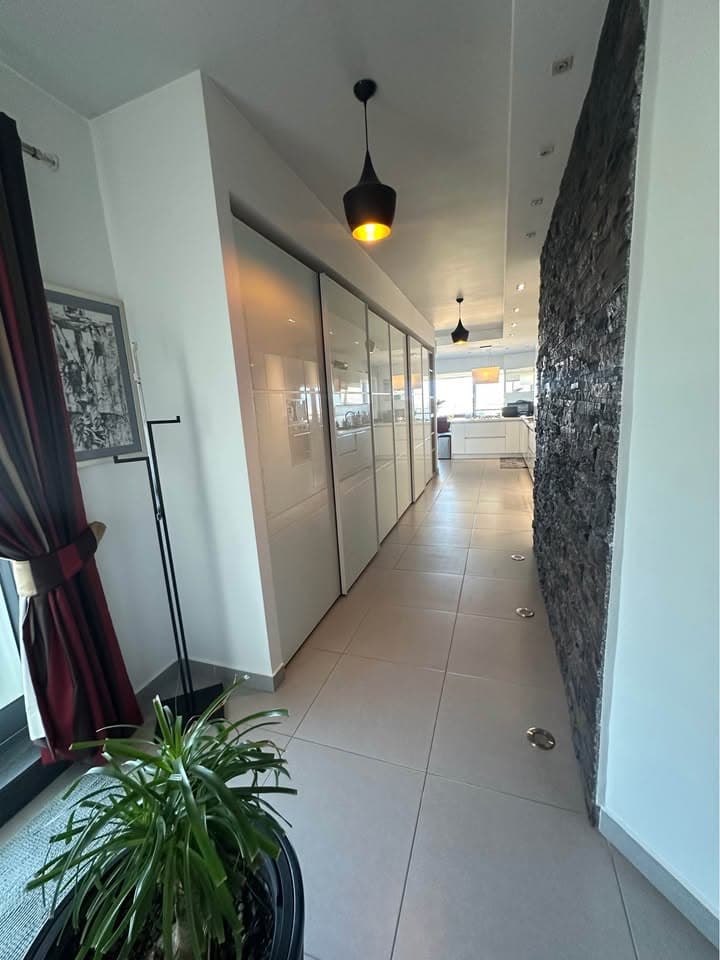 Three Bedroom Penthouse with Large Terrace in Zabbar - thumbnail 4