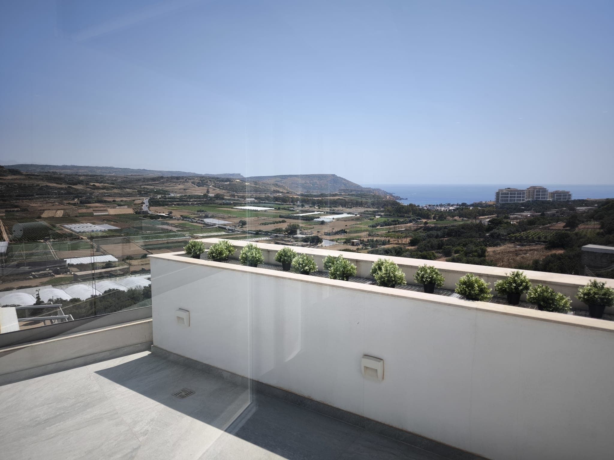 Seaview Penthouse in Mankata - Image 1