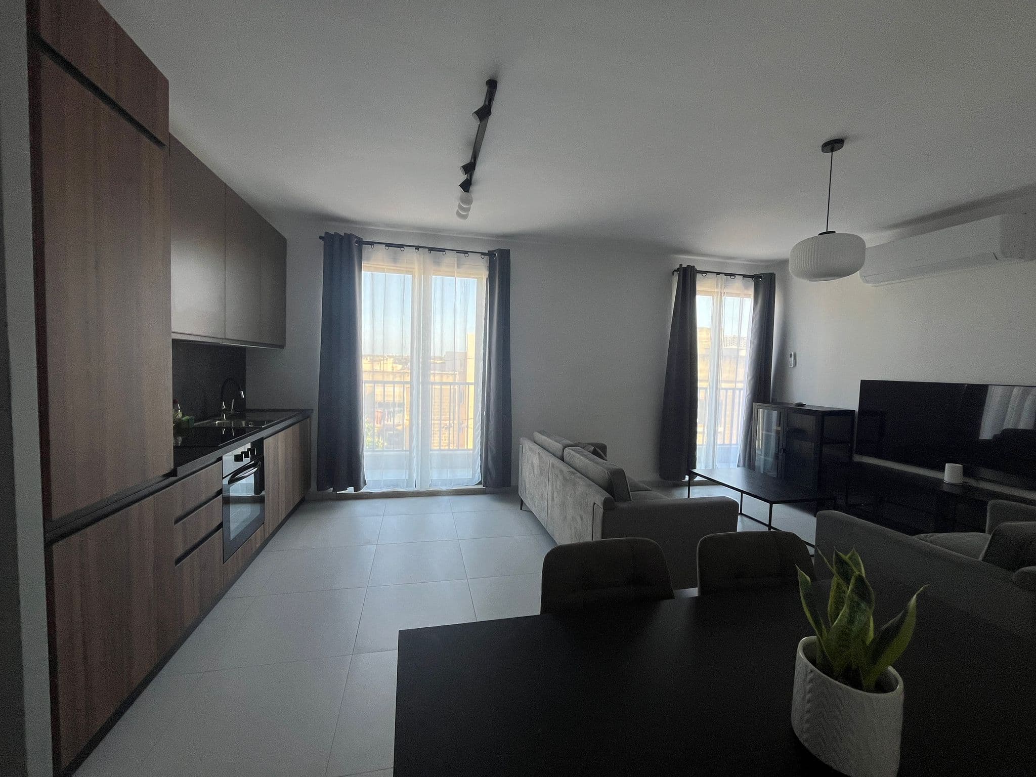 Two Bedroom Corner Penthouse with  Large Terrace in Marsa - thumbnail 10