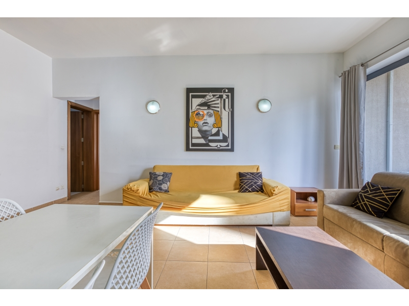 Apartment in St Julians - thumbnail 2