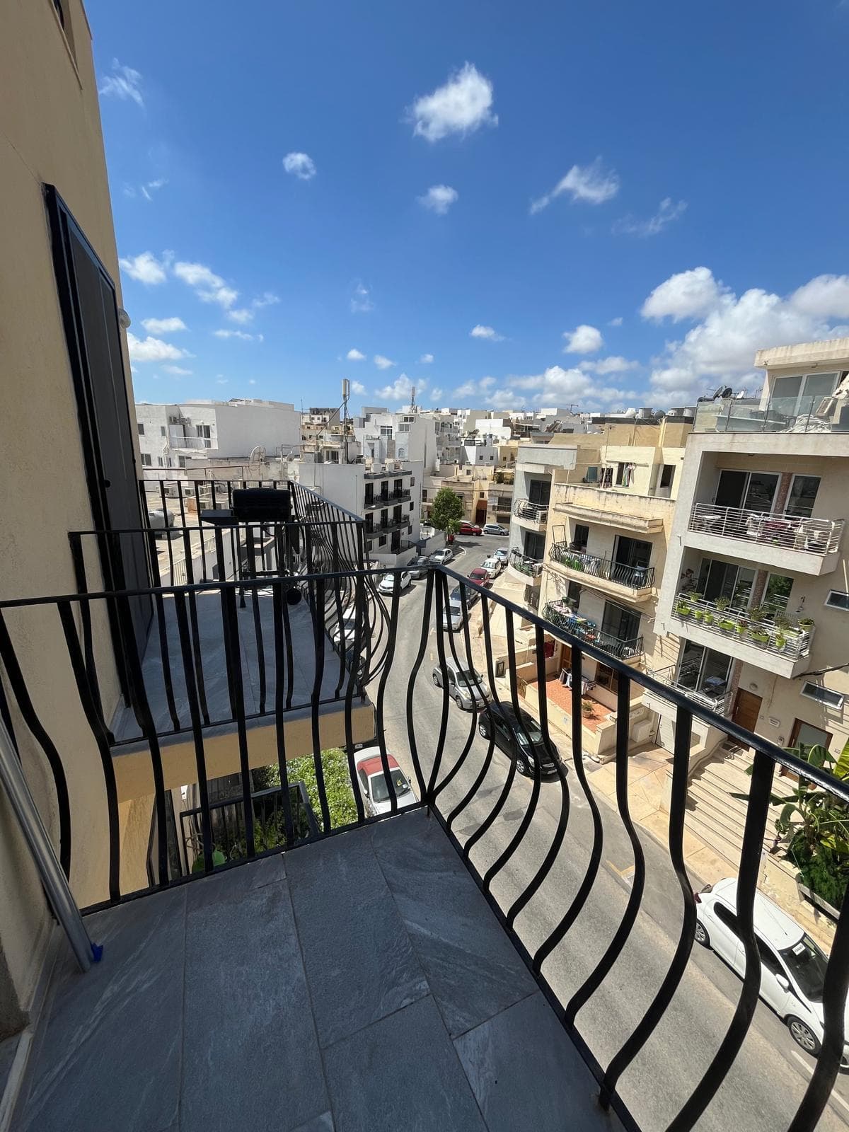 Apartment in Swieqi - Image 1
