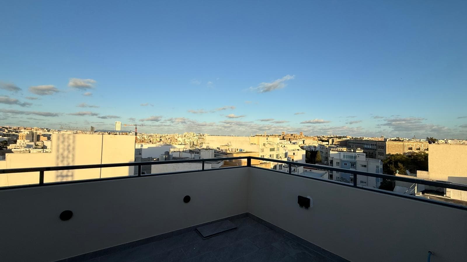Penthouse in Msida - Photo 1 of 12