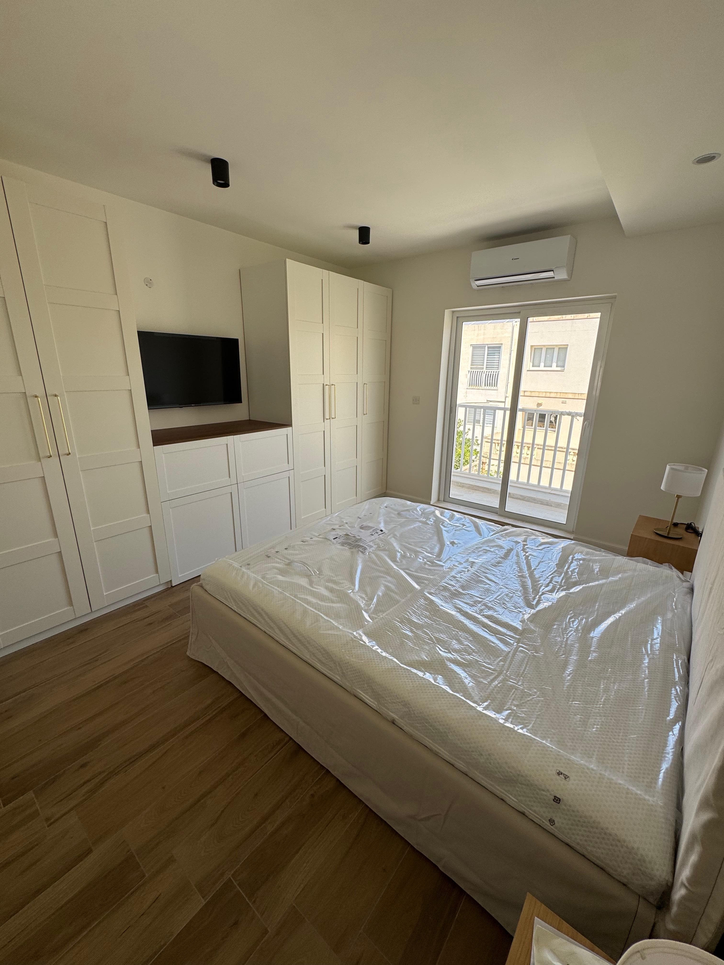 Three Bedroom Luxury Apartment with Terrace in Swieqi - thumbnail 10